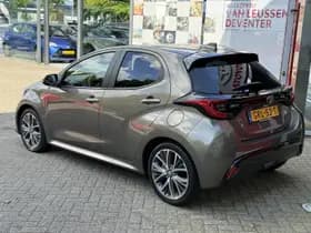 Toyota Yaris thumbnail 8