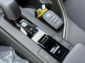 Toyota C hr thumbnail 40
