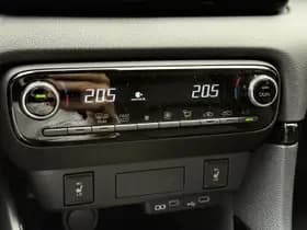Toyota Yaris thumbnail 17