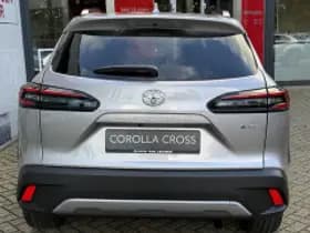 Toyota Corolla thumbnail 4