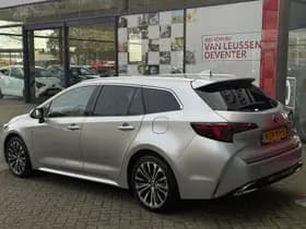 Toyota Corolla thumbnail 2