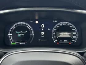 Toyota Corolla thumbnail 13