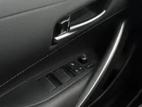 Toyota Corolla thumbnail 24