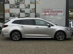 Toyota Corolla thumbnail 5