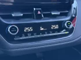 Toyota Corolla thumbnail 42