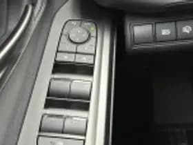 Toyota bZ4X thumbnail 48