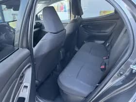 Toyota Yaris thumbnail 13