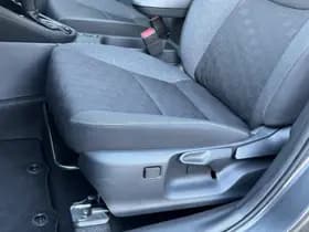 Toyota Yaris thumbnail 15