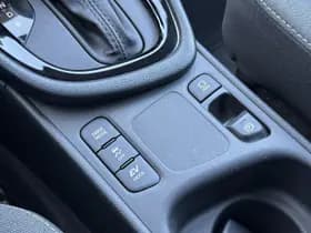 Toyota Yaris thumbnail 25