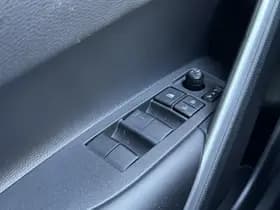 Toyota Corolla thumbnail 18