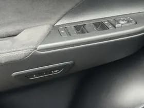 Toyota C hr thumbnail 16