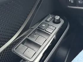 Toyota C hr thumbnail 17