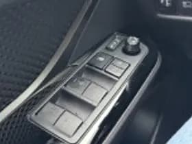 Toyota C hr thumbnail 38