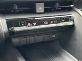 Toyota C hr thumbnail 40