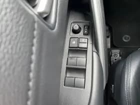 Toyota Corolla thumbnail 25