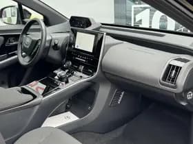Toyota bZ4X thumbnail 2