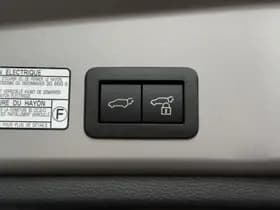 Toyota Corolla thumbnail 38