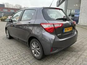 Toyota Yaris thumbnail 11
