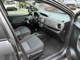 Toyota Yaris thumbnail 19