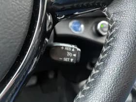 Toyota Yaris thumbnail 25