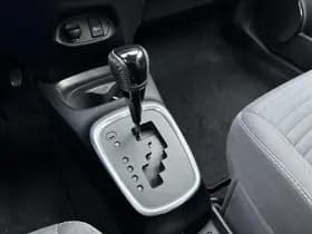 Toyota Yaris thumbnail 27