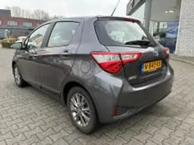 Toyota Yaris thumbnail 5