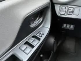 Toyota Yaris thumbnail 54