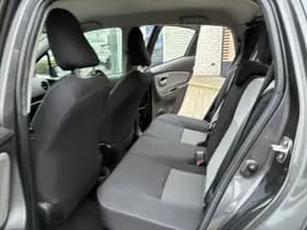 Toyota Yaris thumbnail 10