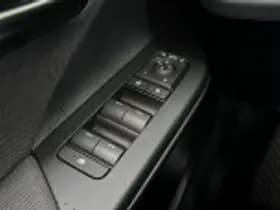 Toyota C hr thumbnail 45