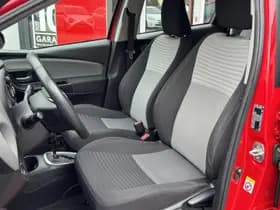 Toyota Yaris thumbnail 11