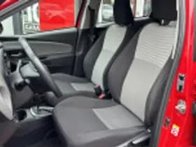Toyota Yaris thumbnail 31