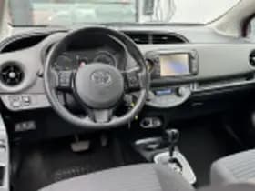 Toyota Yaris thumbnail 38