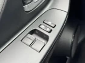 Toyota Yaris thumbnail 44