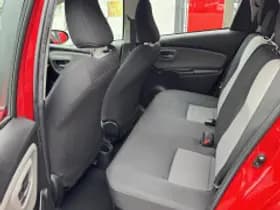 Toyota Yaris thumbnail 6