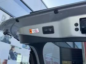 Toyota C hr thumbnail 21