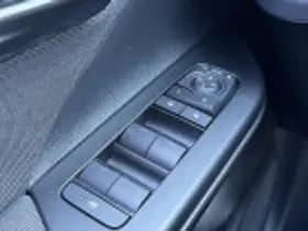Toyota C hr thumbnail 55