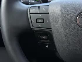 Toyota C hr thumbnail 18