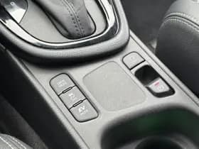 Toyota Yaris thumbnail 21