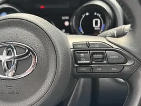 Toyota Yaris thumbnail 25