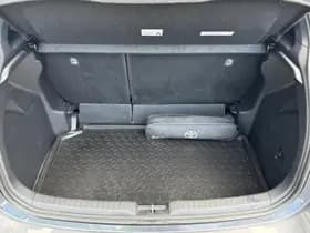 Toyota Yaris thumbnail 33
