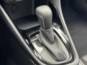 Toyota Yaris thumbnail 50