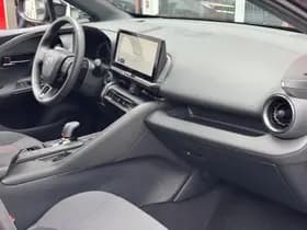 Toyota C hr thumbnail 10