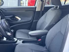 Toyota Yaris Cross thumbnail 13