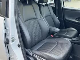 Toyota Yaris thumbnail 13