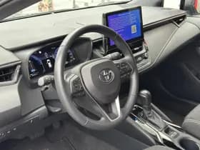Toyota Corolla thumbnail 13