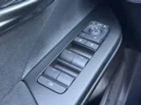Toyota C hr thumbnail 49