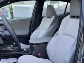 Toyota C hr thumbnail 11