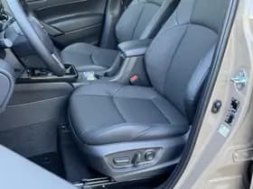 Toyota Corolla thumbnail 14