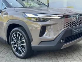 Toyota Corolla thumbnail 18