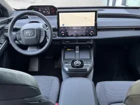 Toyota bZ4X thumbnail 10
